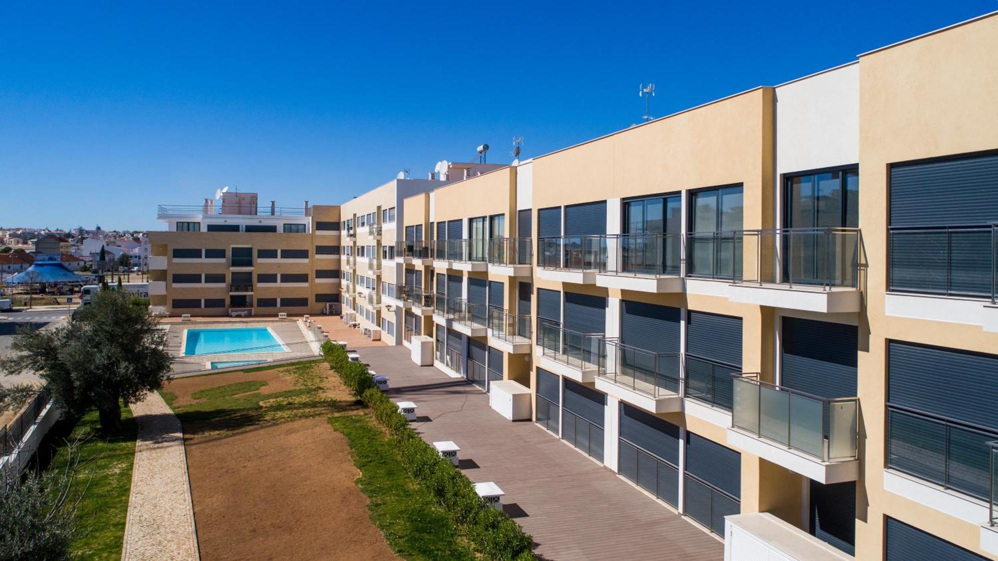 Two Bedroom Stylish Central Tavira Apartment. Pokój zdjęcie